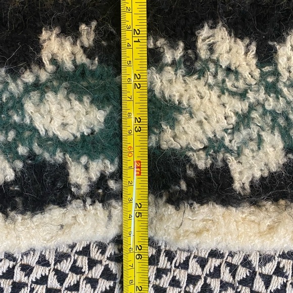 Vintage Gap Hand Knit Mohair Alpaca Blend Cozy Snowflake Fair Aisle Sweater M - Picture 10 of 10